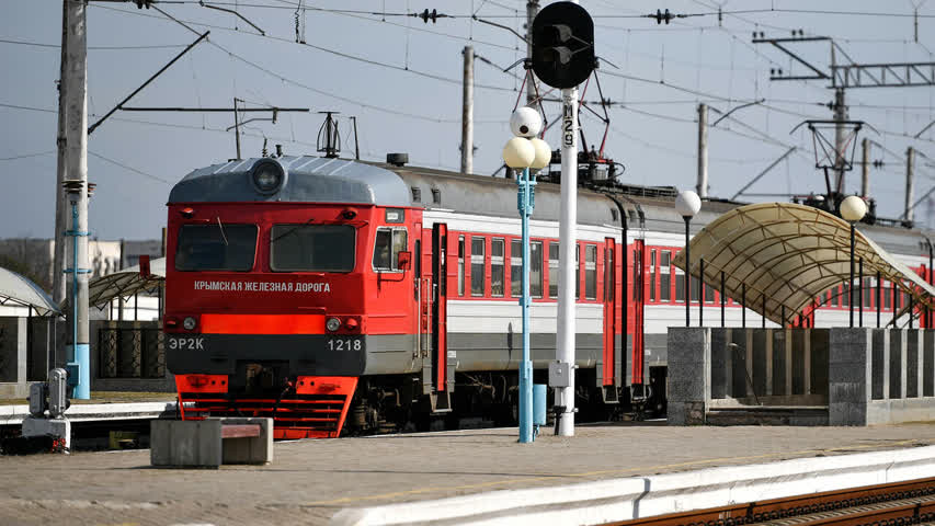 Фото - Россиян предупредили об изменении маршрута поездов в Крым